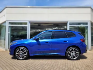BMW X1 23 d xDrive M Sport  AHK Panoramadach M Sport