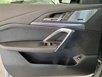 BMW X1 23 d xDrive M Sport AHK HUD 360 Kamera H&K