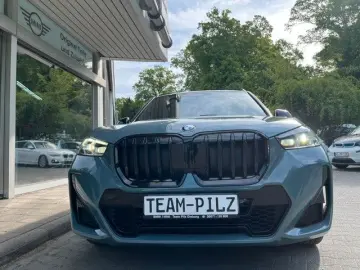 BMW X1 23 d xDrive M Sport AHK LED Alarm DAB