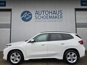 BMW X1 18i sDrive M Sport Pano RFK ACC H&K el-Sitze