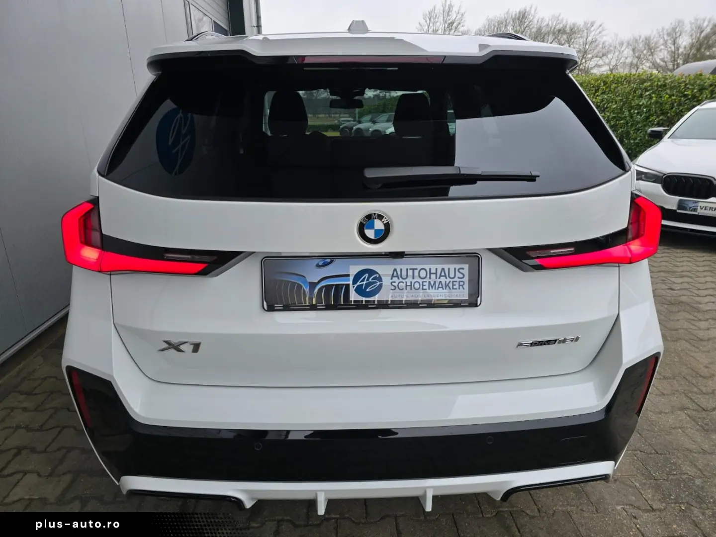 BMW X1 18i sDrive M Sport Pano RFK ACC H&K el-Sitze