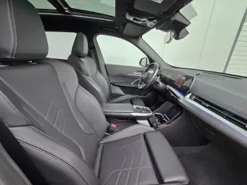 BMW X1 18i sDrive M Sport Pano RFK ACC H&K el-Sitze