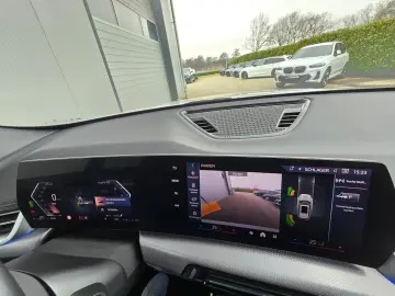 BMW X1 18i sDrive M Sport Pano RFK ACC H&K el-Sitze