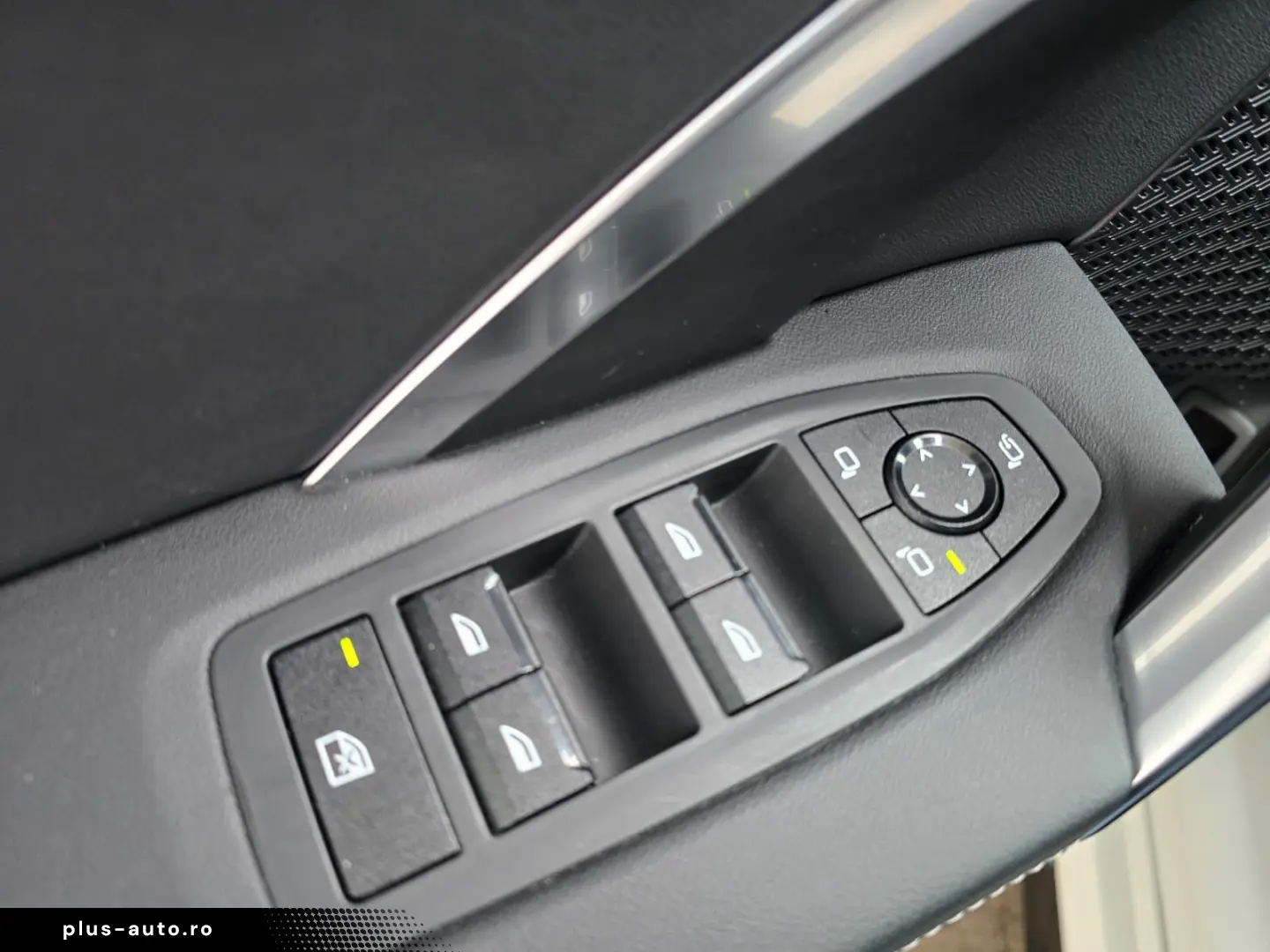 BMW X1 18i sDrive M Sport Pano RFK ACC H&K el-Sitze