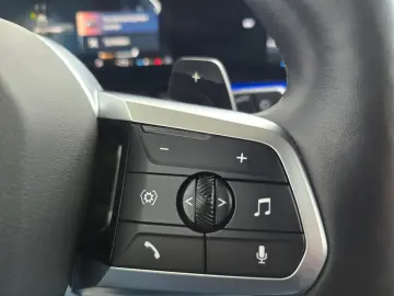 BMW X1 18i sDrive M Sport Pano RFK ACC H&K el-Sitze