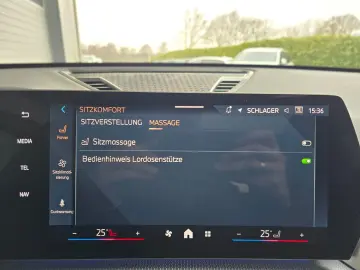 BMW X1 18i sDrive M Sport Pano RFK ACC H&K el-Sitze