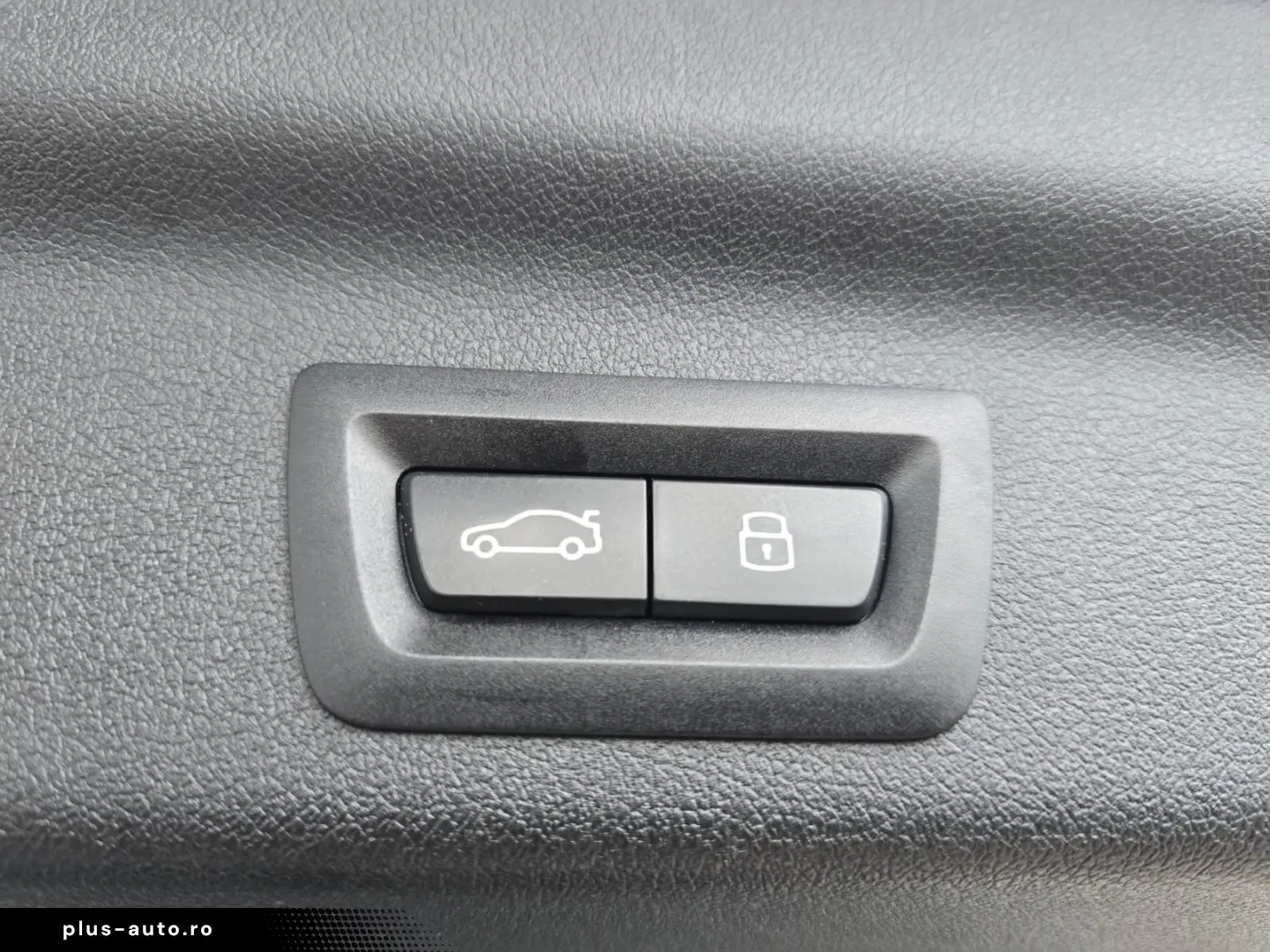 BMW X1 18i sDrive M Sport Pano RFK ACC H&K el-Sitze