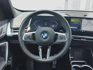 BMW X1 23d xDrive M Sport AHK Panodach 20 Zoll