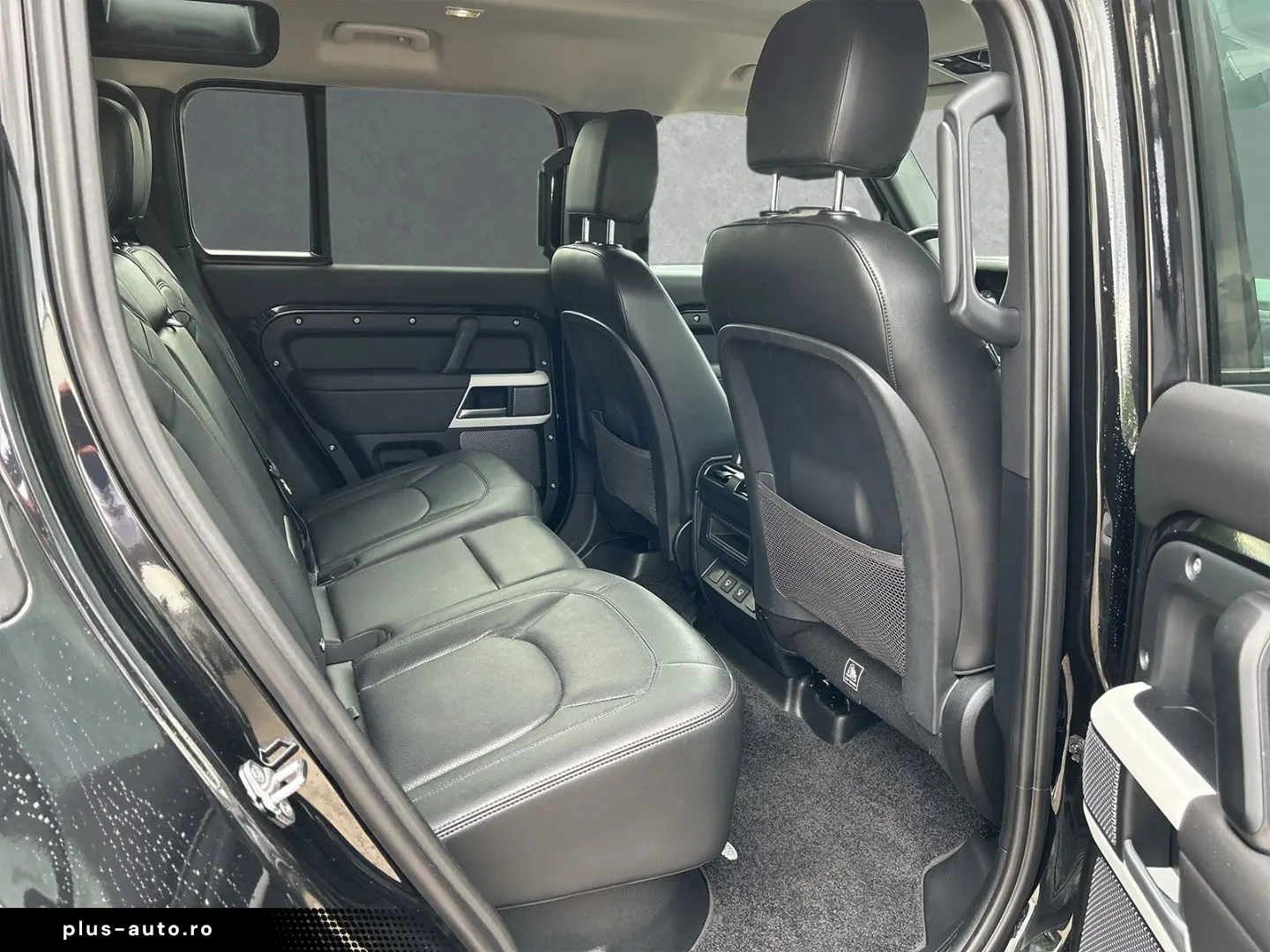 LAND ROVER Defender 110 D200 AWD SE ACC Winter-Paket Meridi