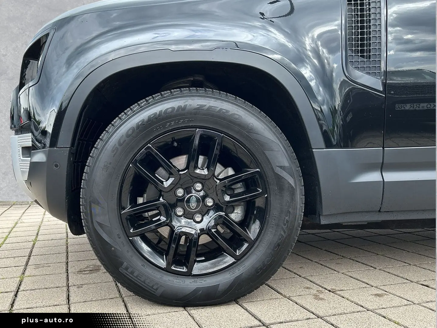 LAND ROVER Defender 110 D200 AWD SE ACC Winter-Paket Meridi