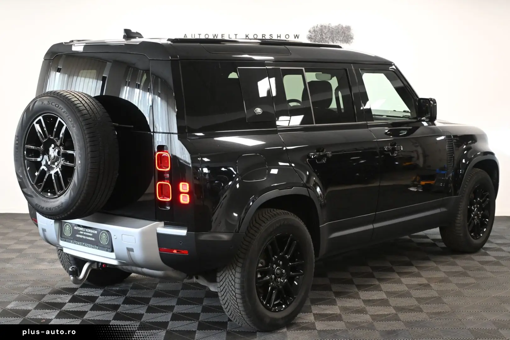 LAND ROVER Defender 110 S AWD AHK 360 KAM PANO LUFT KEYLESS