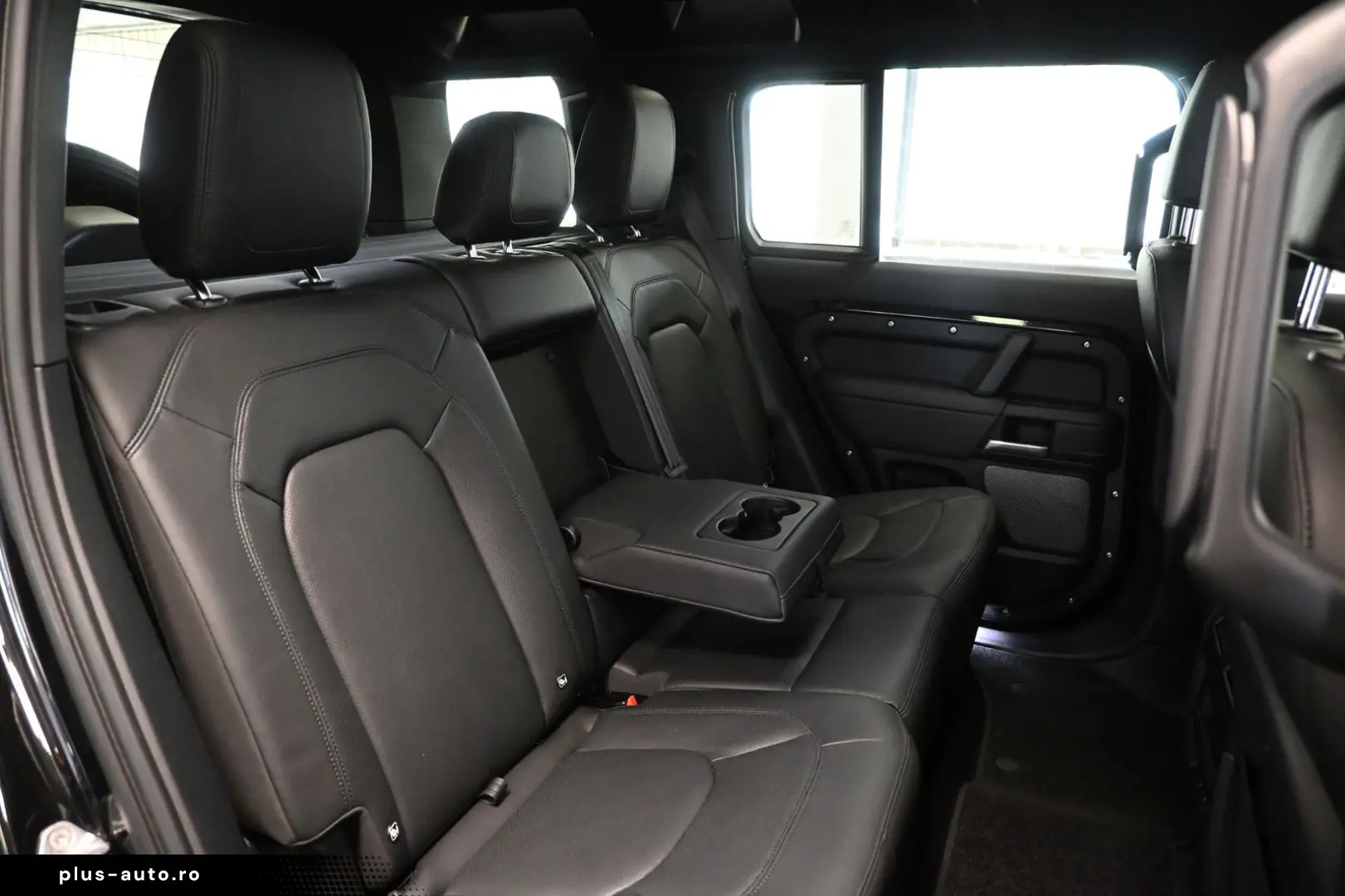 LAND ROVER Defender 110 S AWD AHK 360 KAM PANO LUFT KEYLESS