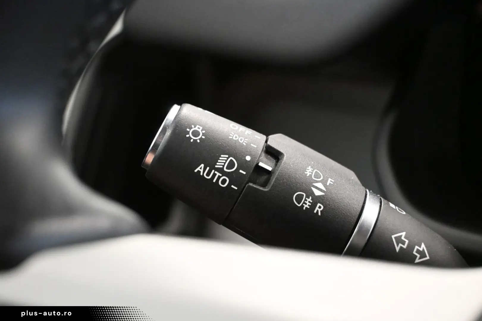 LAND ROVER Defender 110 S AWD AHK 360 KAM PANO LUFT KEYLESS
