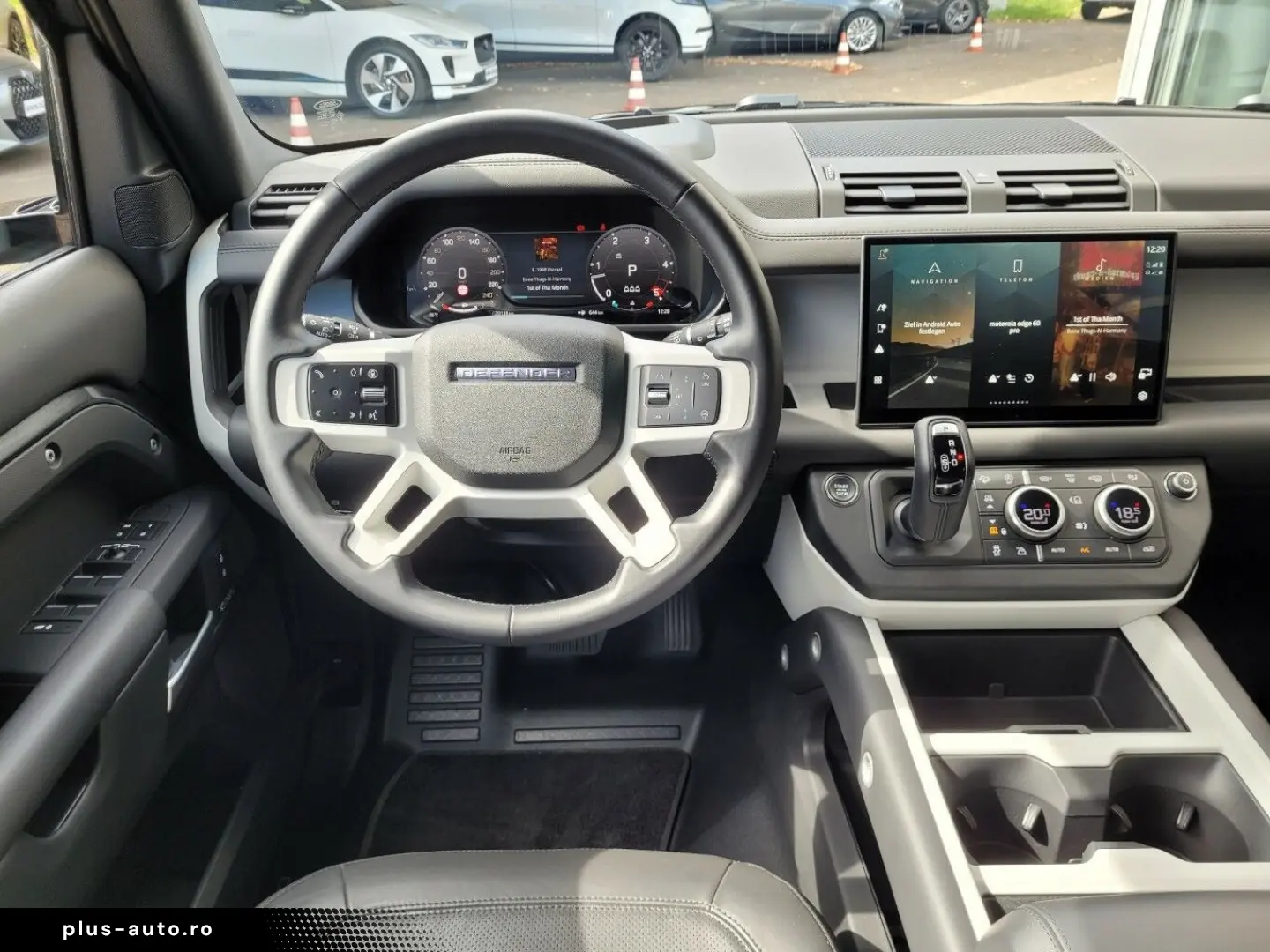 LAND ROVER Defender 110 D300 X-Dynamic HSE 22  HUD Standhei