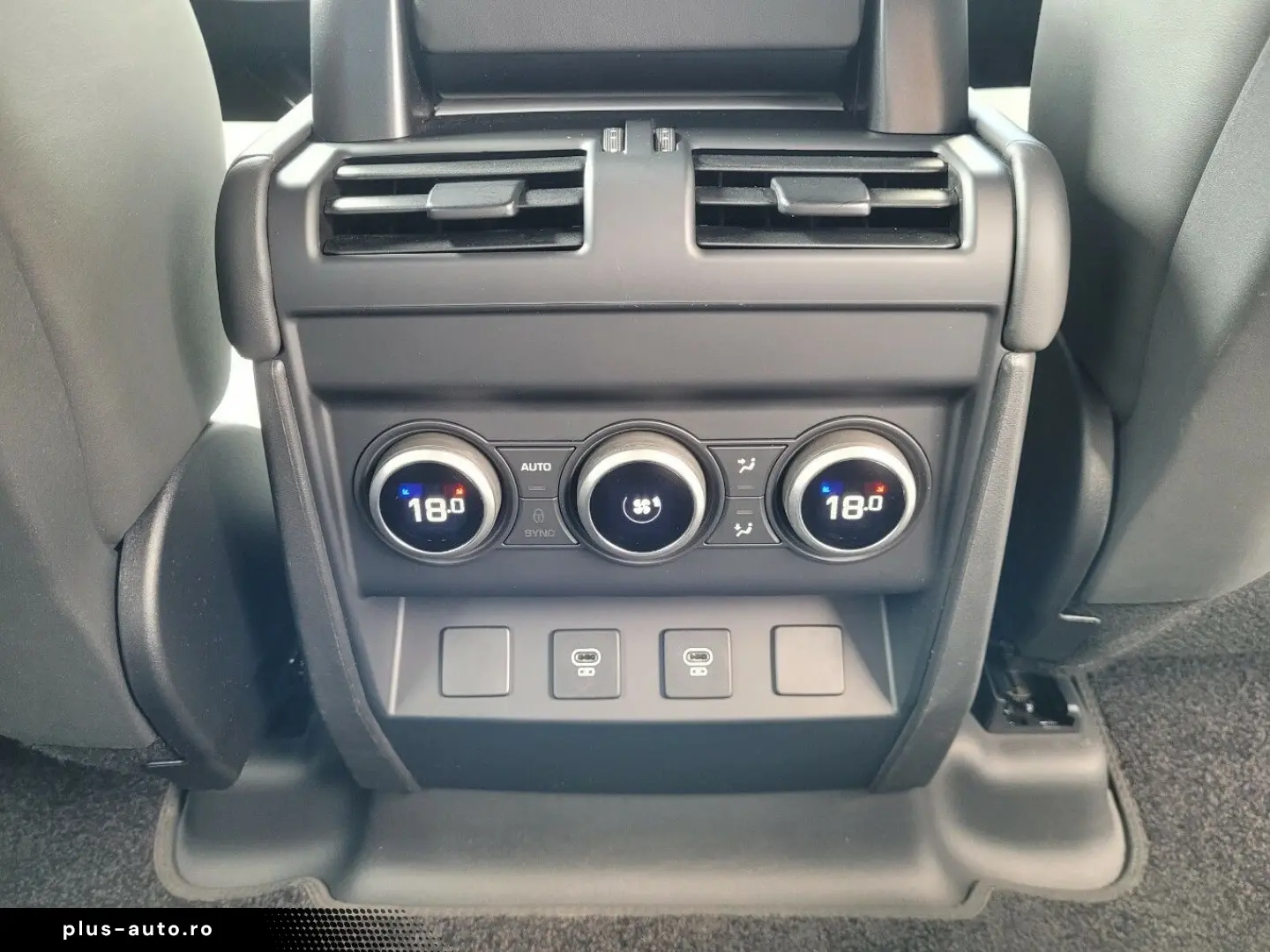 LAND ROVER Defender 110 D300 X-Dynamic HSE 22  HUD Standhei