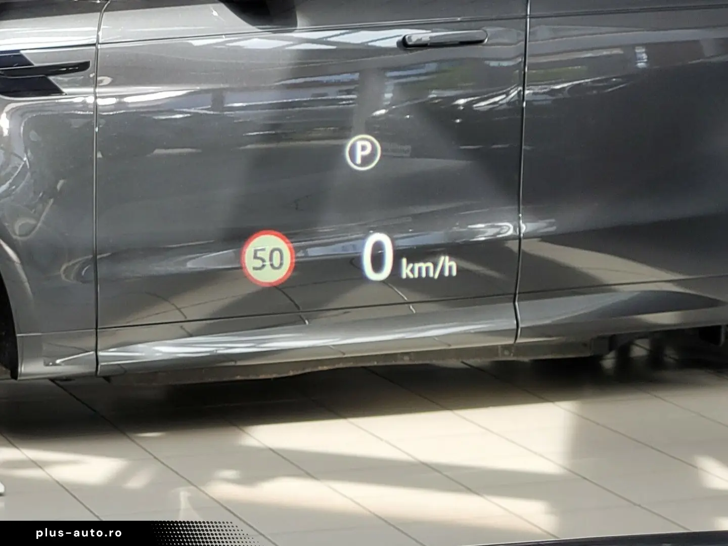 LAND ROVER Defender 110 D300 X-Dynamic HSE 22  HUD Standhei