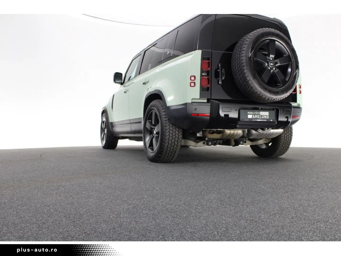 LAND ROVER Defender 110 D300 75th Limited Edition HUD 360