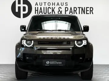 LAND ROVER Defender D300 110 X-Dynamic HSE AHK Pano Matrix