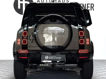 LAND ROVER Defender D300 110 X-Dynamic HSE AHK Pano Matrix