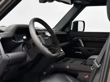LAND ROVER Defender D300 110 X-Dynamic HSE AHK Pano Matrix