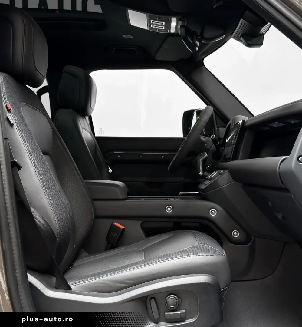 LAND ROVER Defender D300 110 X-Dynamic HSE AHK Pano Matrix
