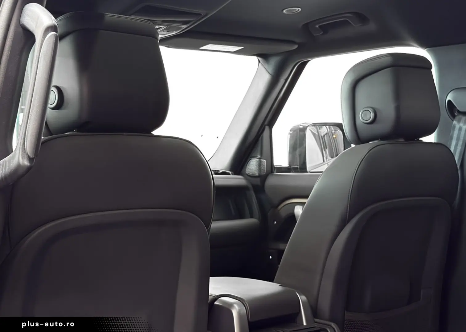 LAND ROVER Defender D300 110 X-Dynamic HSE AHK Pano Matrix