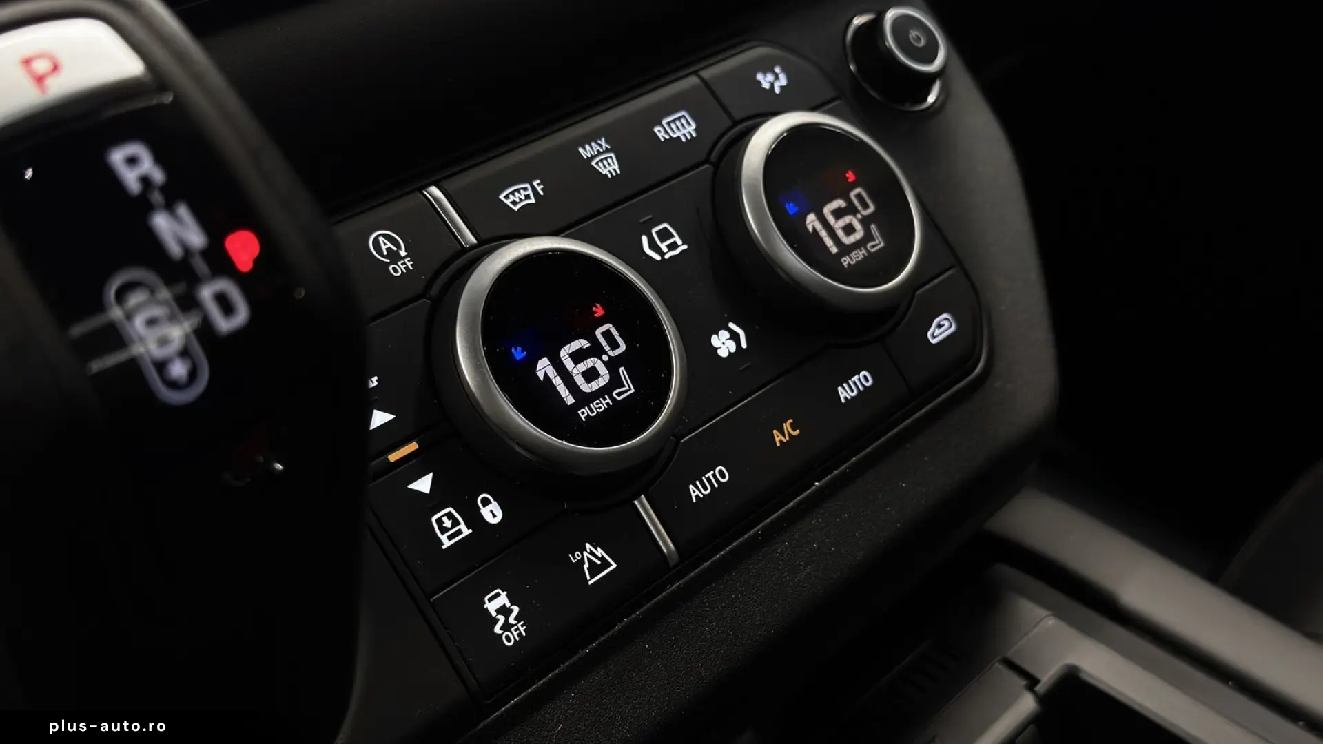 LAND ROVER Defender D300 110 X-Dynamic HSE AHK Pano Matrix