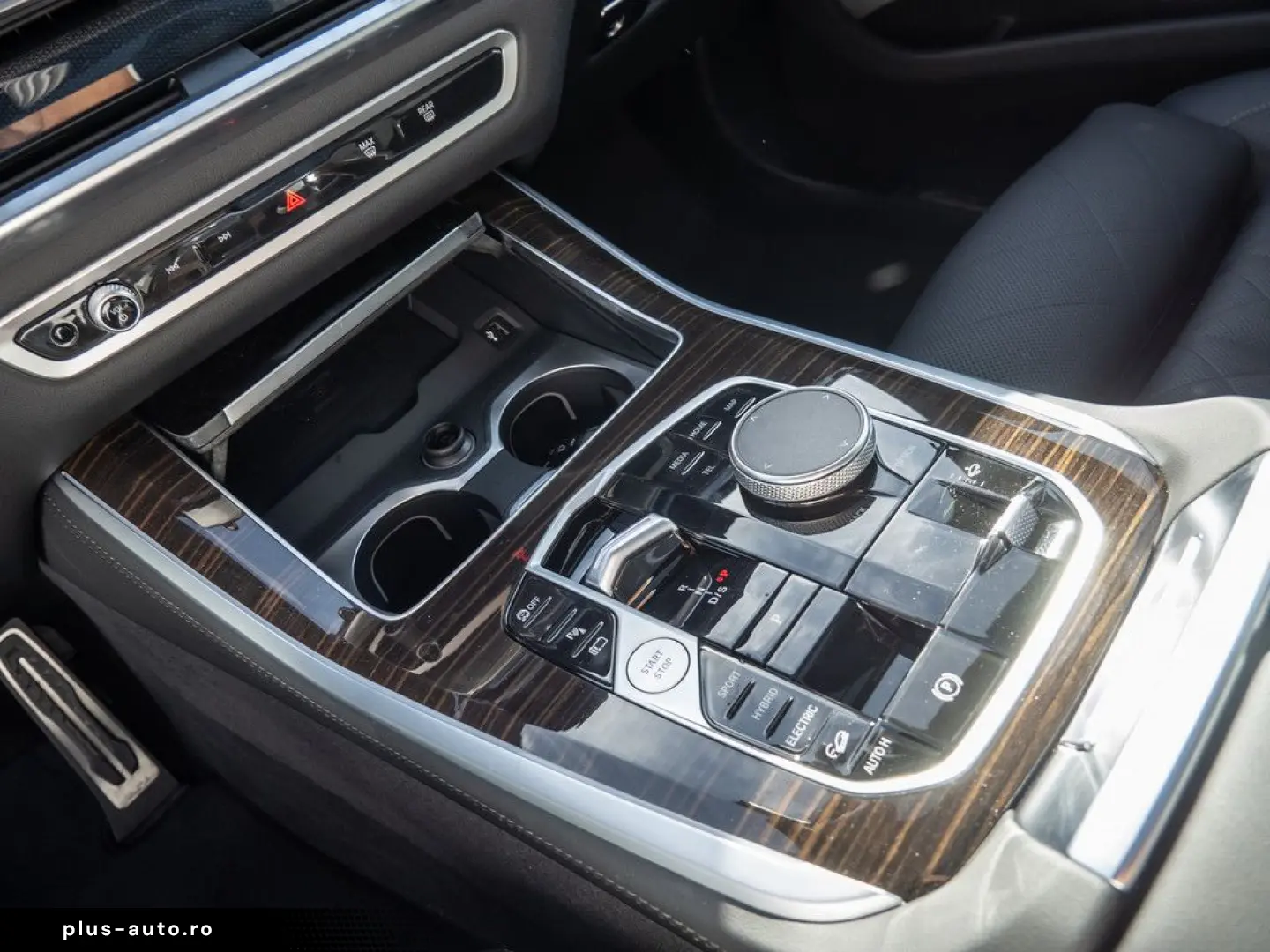 BMW X5 xDrive 50e M-Sport Pro 22 ZOLL AHK PANO 360 K