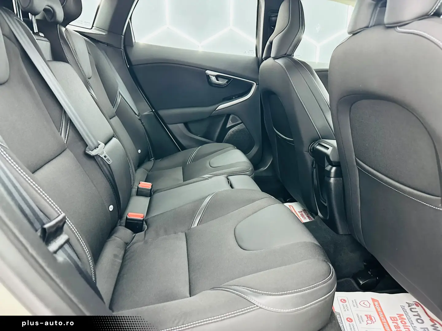 VOLVO V40 2018 2.0D E6 Garantie 12 Luni Rate Avans 0 Doar Cu