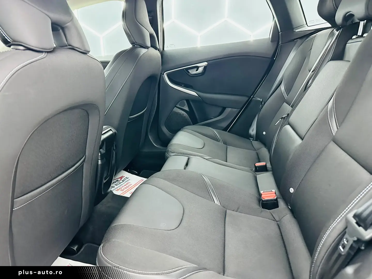 VOLVO V40 2018 2.0D E6 Garantie 12 Luni Rate Avans 0 Doar Cu