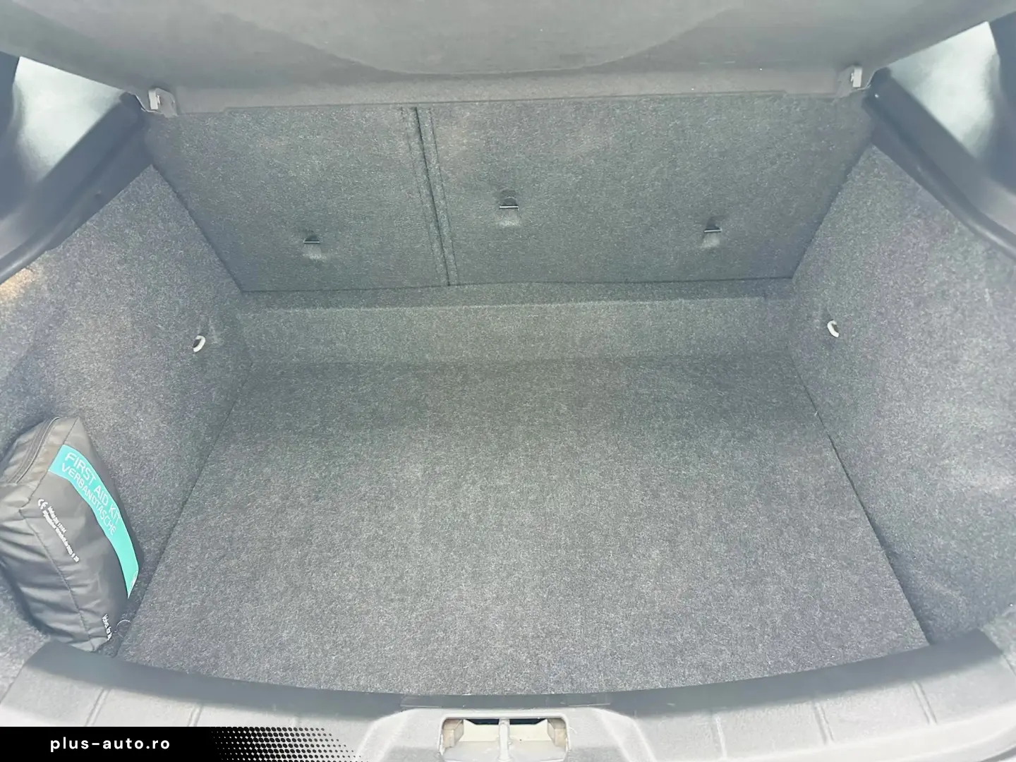 VOLVO V40 2018 2.0D E6 Garantie 12 Luni Rate Avans 0 Doar Cu