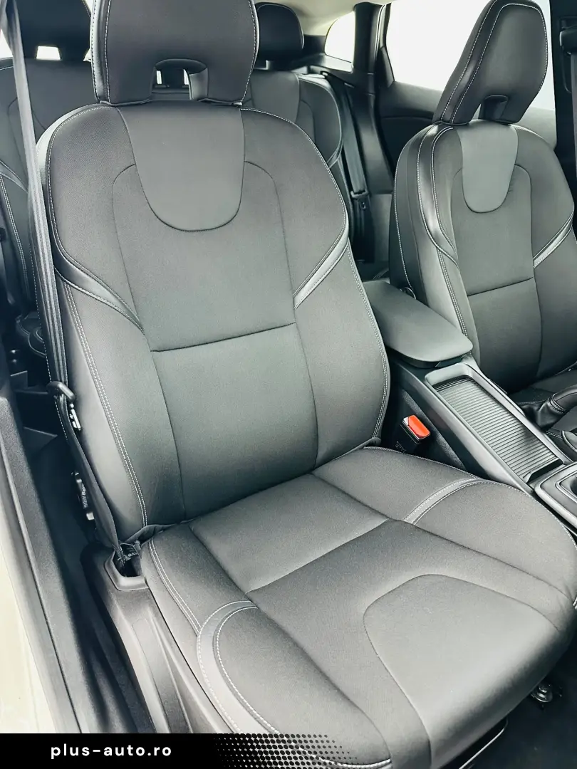 VOLVO V40 2018 2.0D E6 Garantie 12 Luni Rate Avans 0 Doar Cu