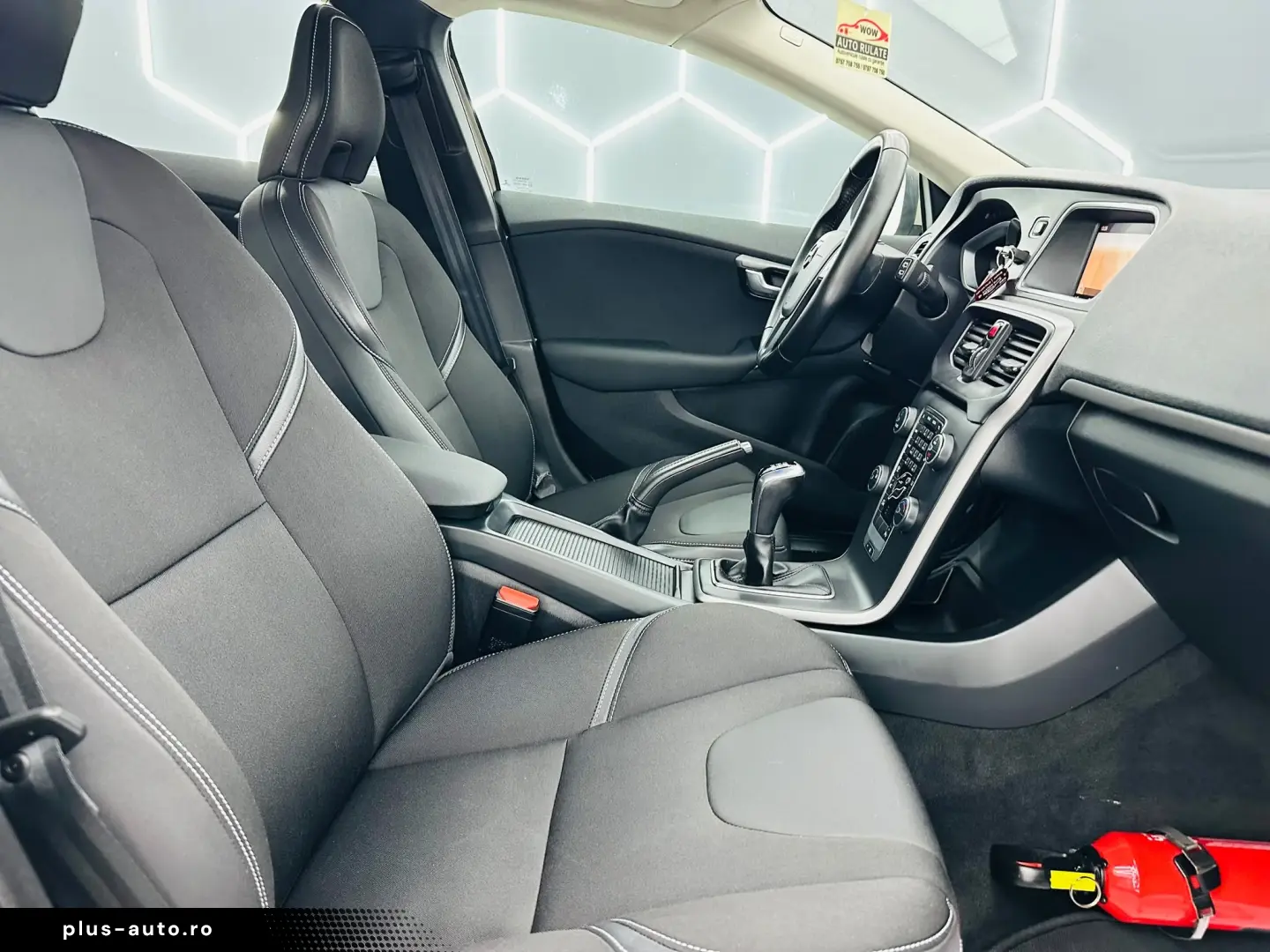 VOLVO V40 2018 2.0D E6 Garantie 12 Luni Rate Avans 0 Doar Cu