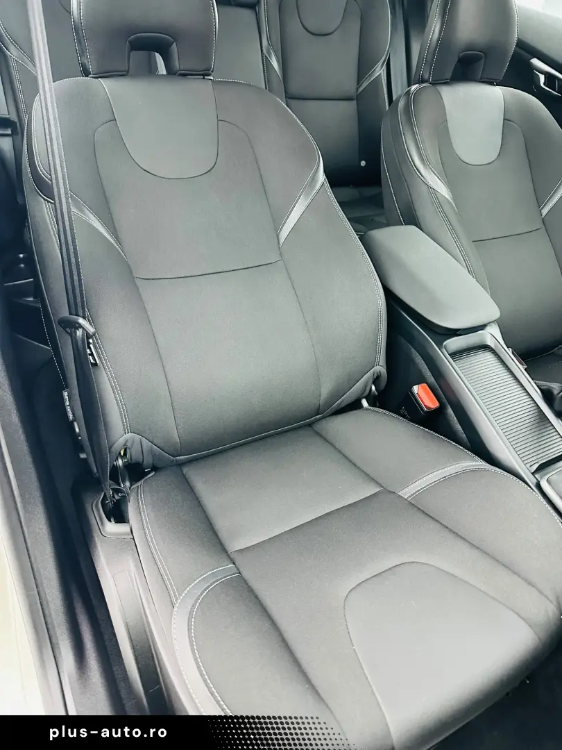 VOLVO V40 2018 2.0D E6 Garantie 12 Luni Rate Avans 0 Doar Cu