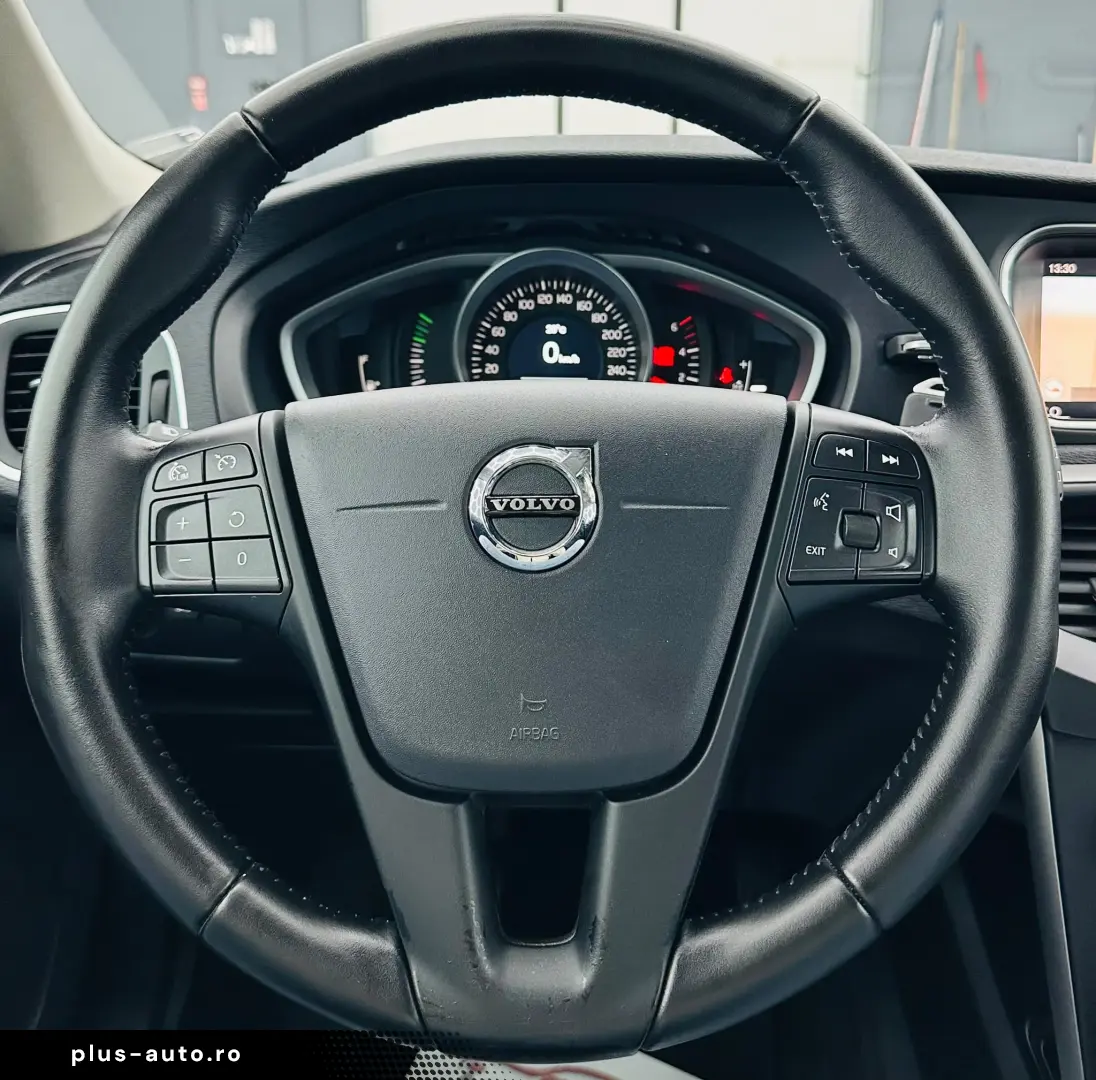 VOLVO V40 2018 2.0D E6 Garantie 12 Luni Rate Avans 0 Doar Cu