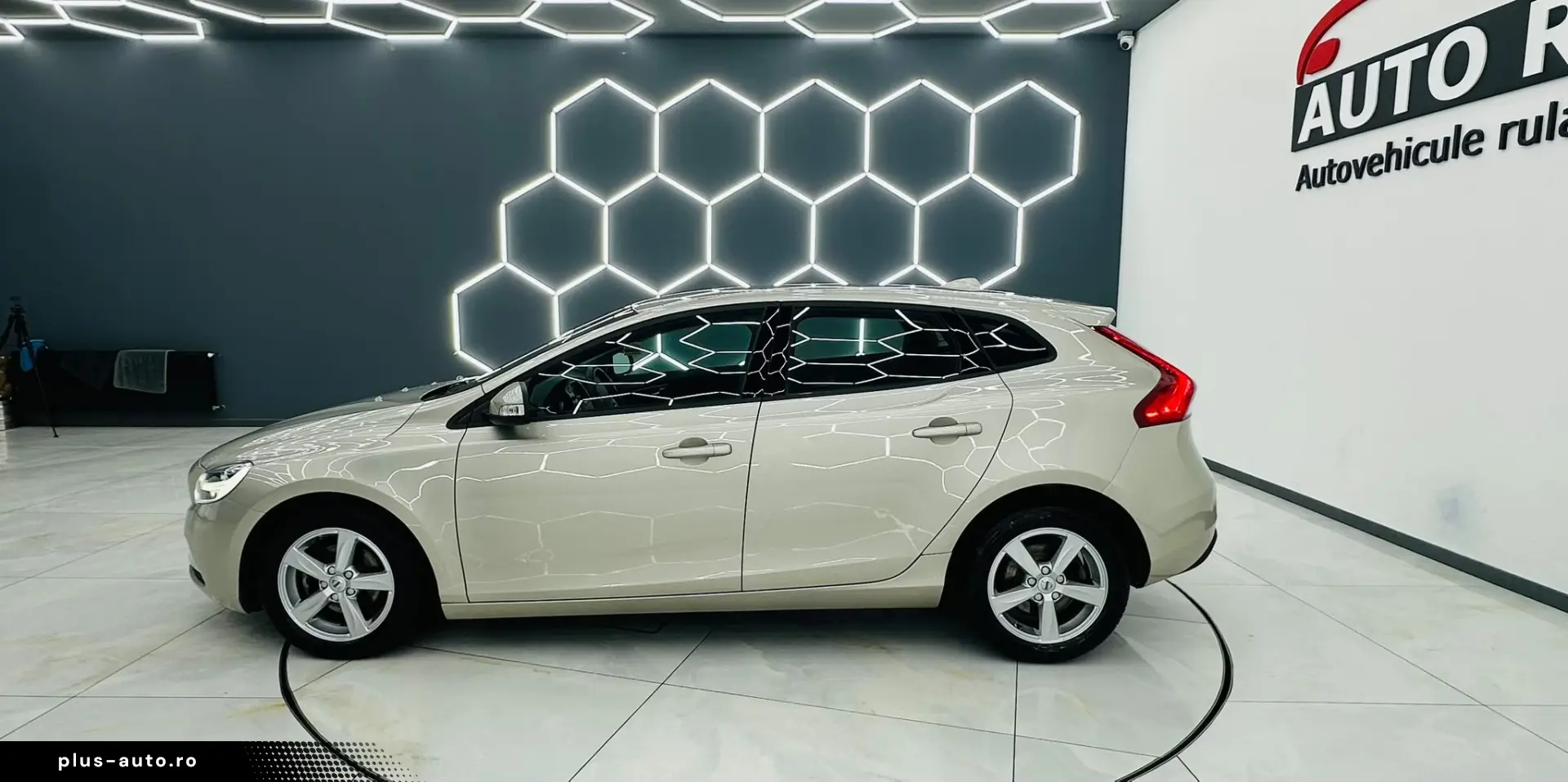 VOLVO V40 2018 2.0D E6 Garantie 12 Luni Rate Avans 0 Doar Cu