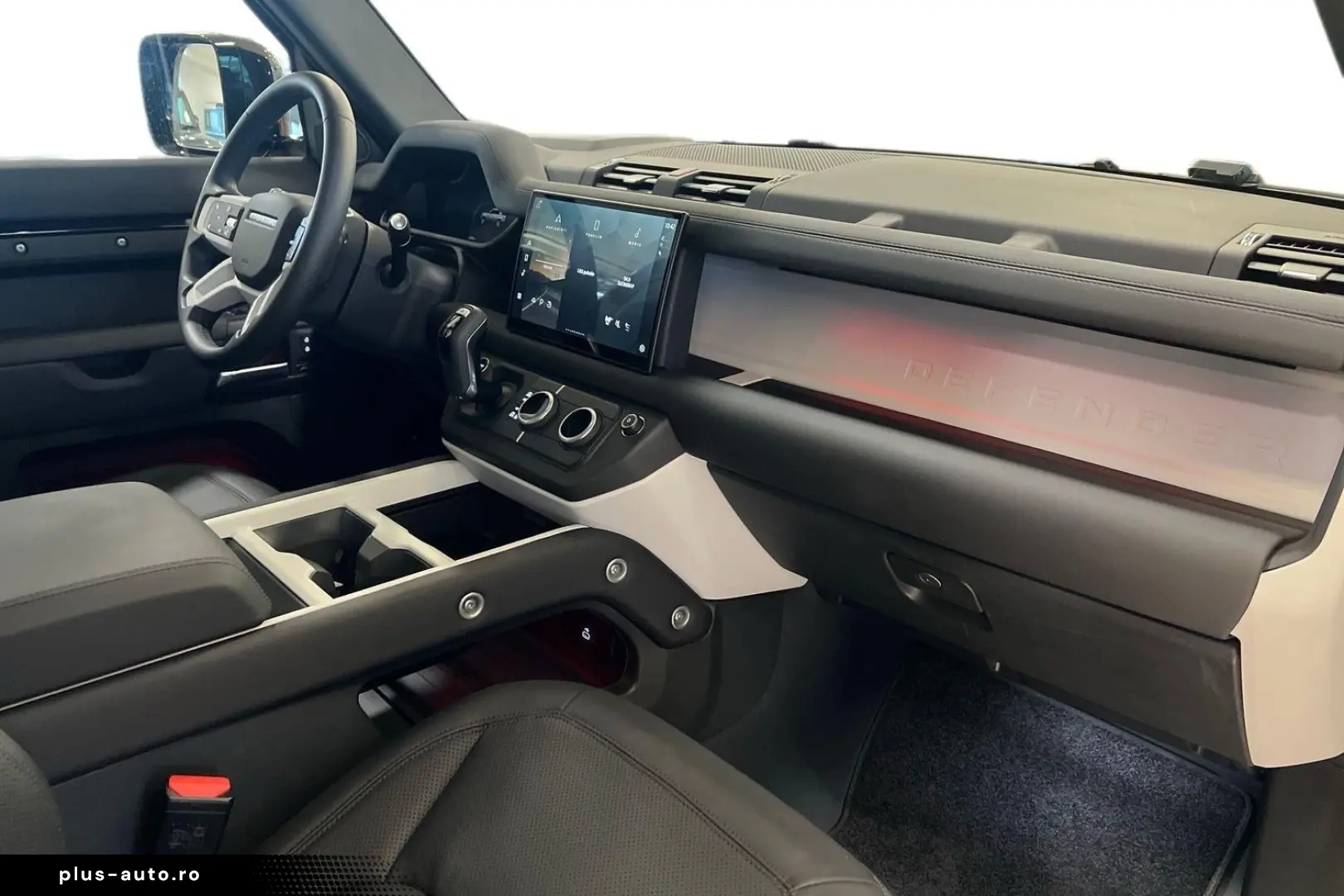 LAND ROVER Defender 130 D300 AWD X-Dynamic SE 8 seats