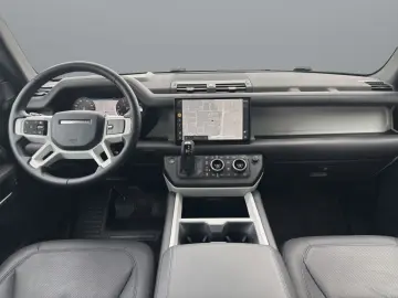 LAND ROVER Defender 130 D300 X-Dynamic SE AHK WinterPack