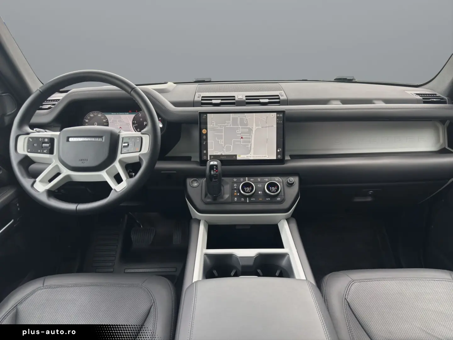 LAND ROVER Defender 130 D300 X-Dynamic SE AHK WinterPack