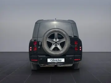LAND ROVER Defender 130 D300 X-Dynamic SE AHK WinterPack