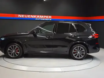 BMW X5 30 d xDrive M Sport Pano Sitzbelüft. AHK HuD