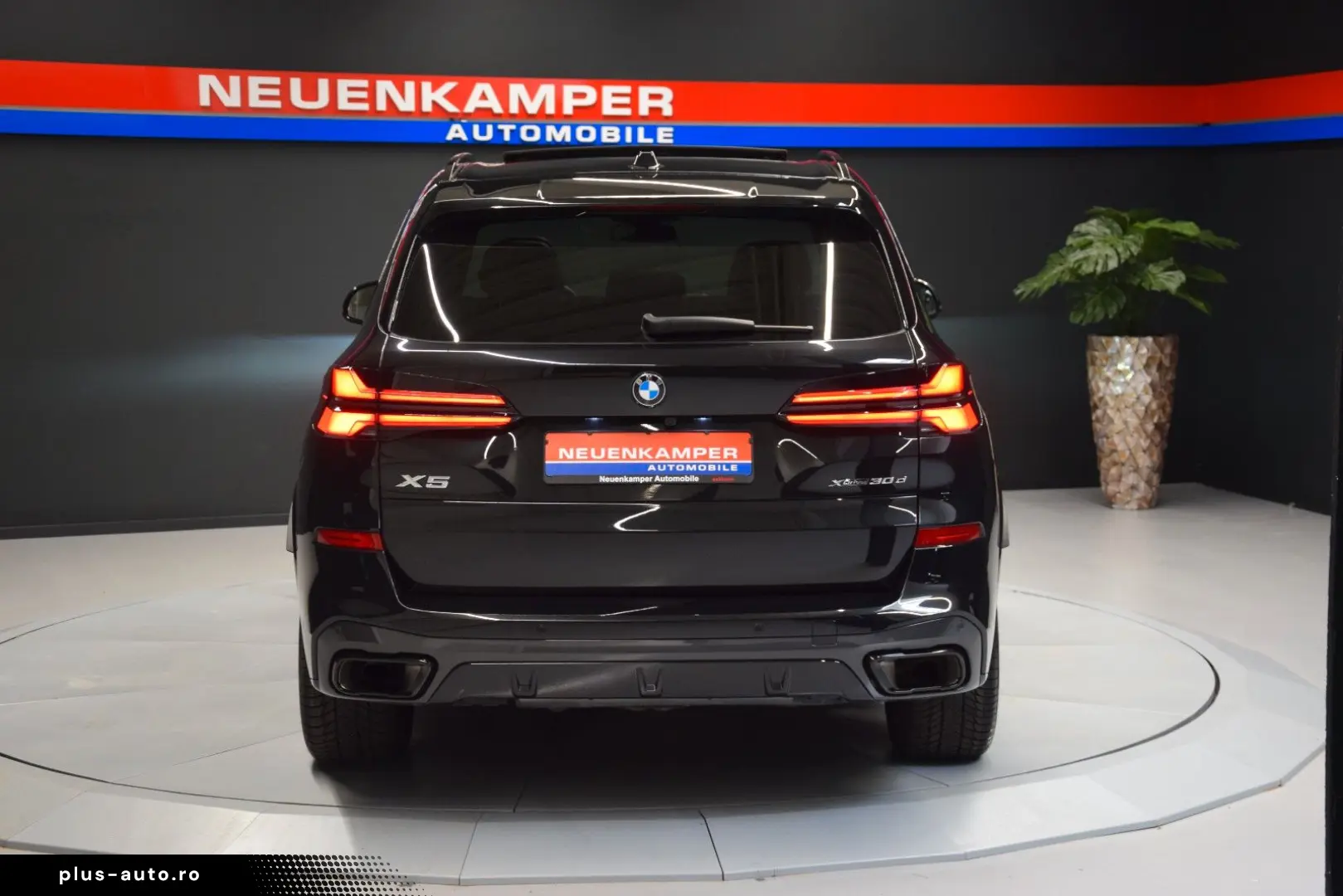 BMW X5 30 d xDrive M Sport Pano Sitzbelüft. AHK HuD