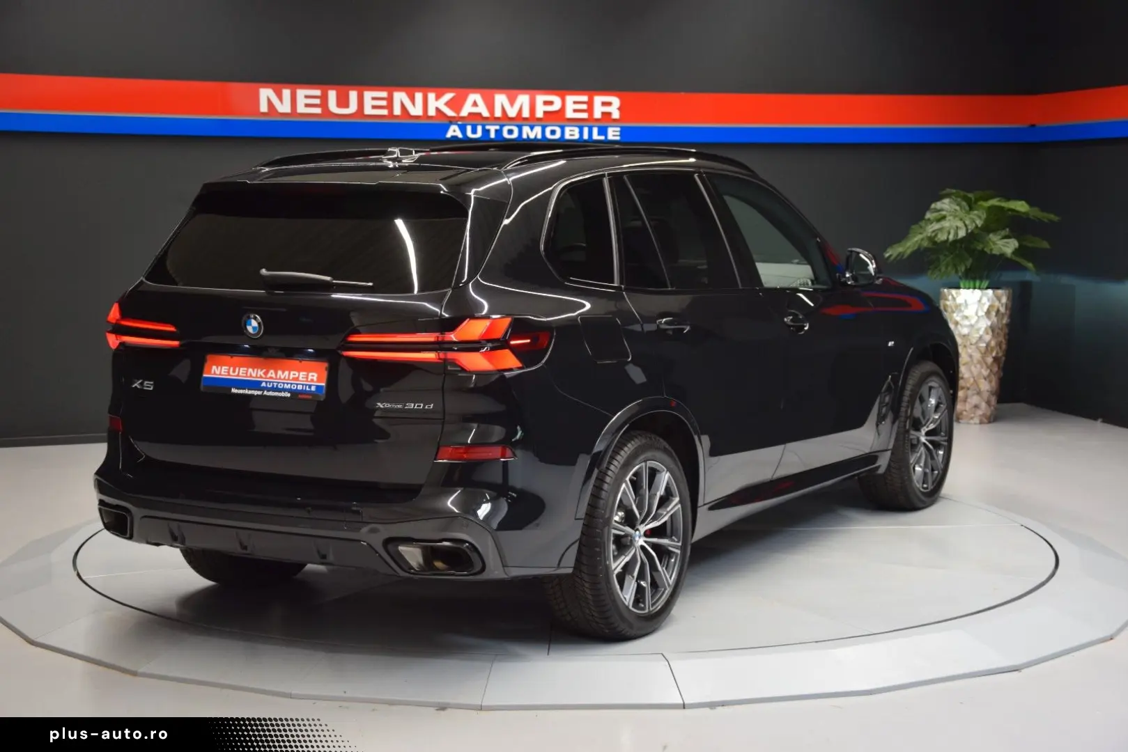 BMW X5 30 d xDrive M Sport Pano Sitzbelüft. AHK HuD