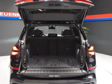 BMW X5 30 d xDrive M Sport Pano Sitzbelüft. AHK HuD