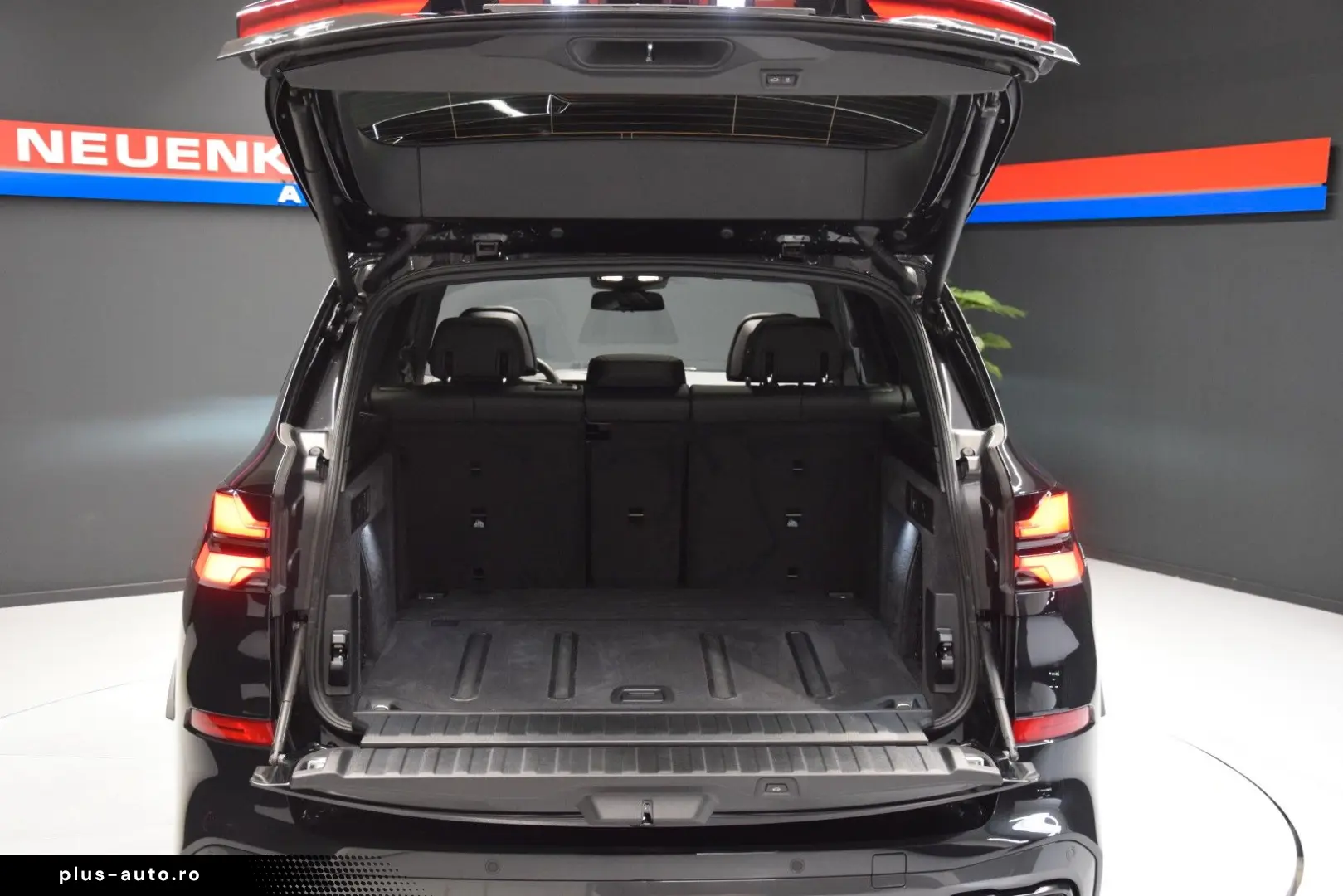 BMW X5 30 d xDrive M Sport Pano Sitzbelüft. AHK HuD