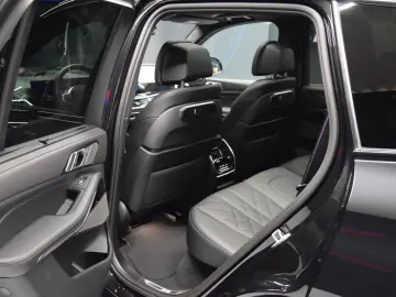 BMW X5 30 d xDrive M Sport Pano Sitzbelüft. AHK HuD