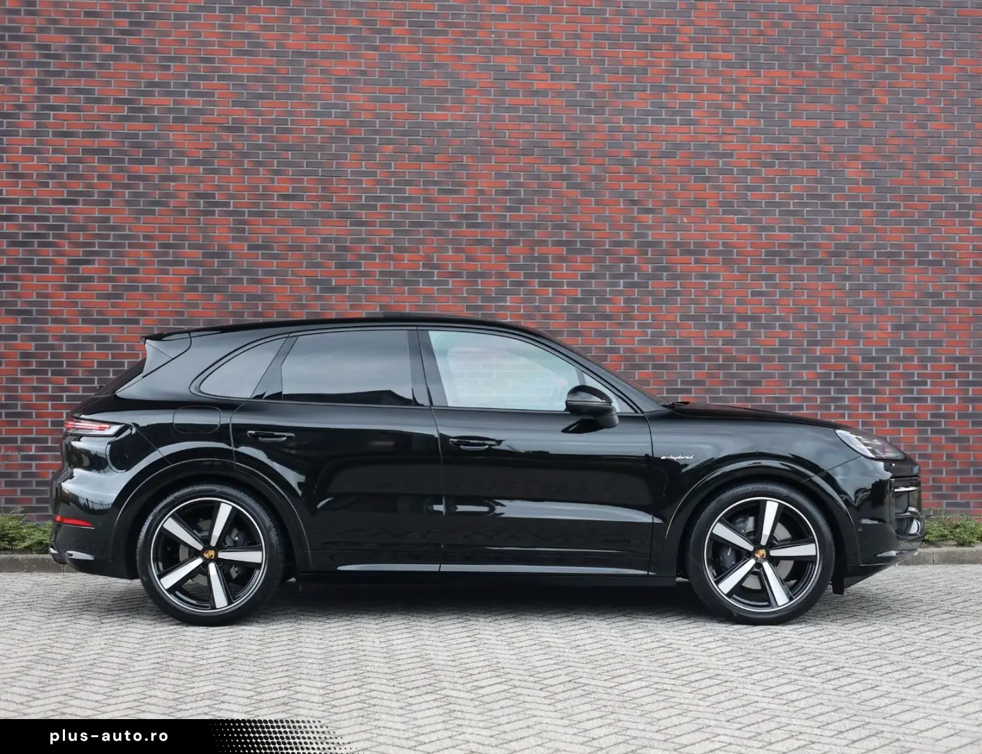 PORSCHE Cayenne E-Hybrid