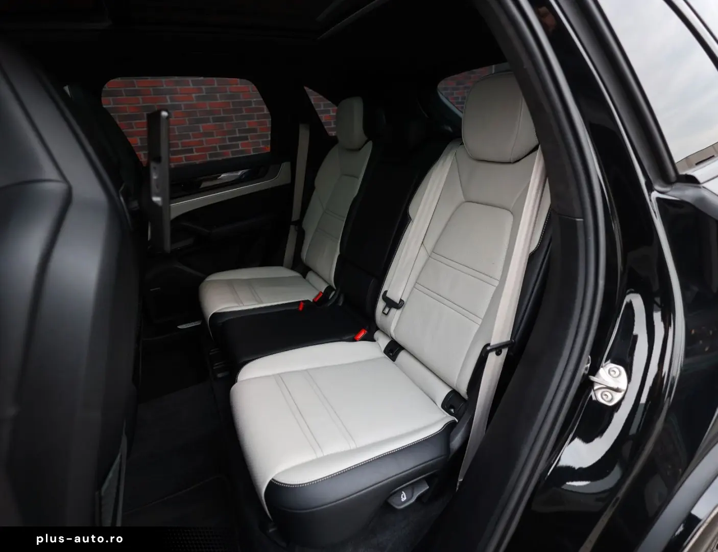 PORSCHE Cayenne E-Hybrid
