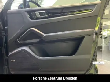 PORSCHE Cayenne E-Hybrid Coupe Platinum Edition Head-Up
