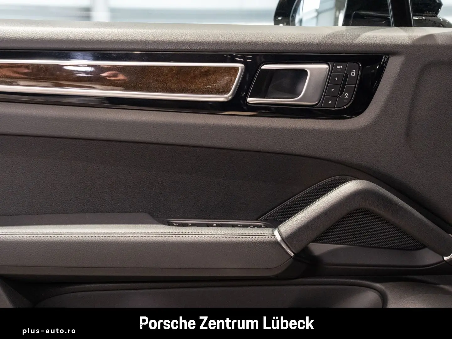 PORSCHE Cayenne E-Hybrid Platinum Edition Burmester